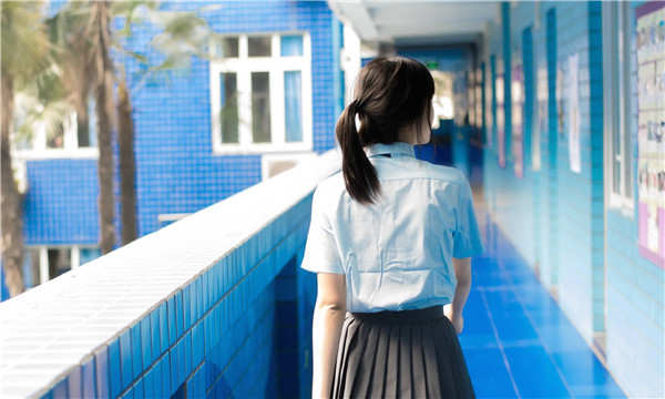 贵定如何找到一个可以帮助我生孩子的女人？